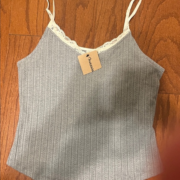 Soft Lace Trim Gray Cami Top Shirt SZ LG Normcore Neutral NWT - Picture 2 of 7